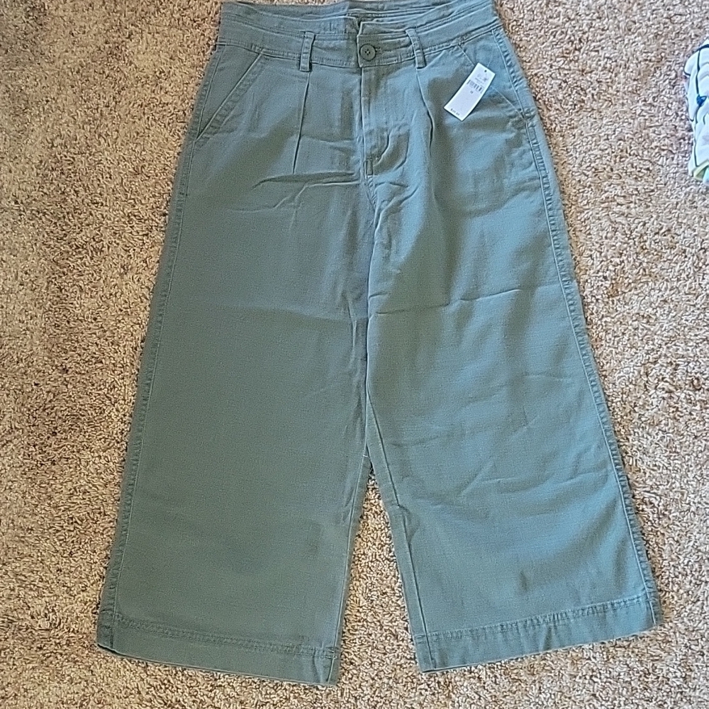 Gap girl's capris